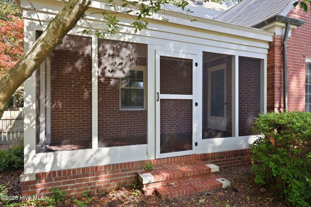 1108 Summit Avenue, Washington, NC 27889