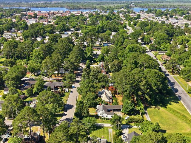 1108 Summit Avenue, Washington, NC 27889