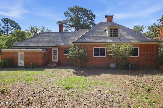 1108 Summit Avenue, Washington, NC 27889