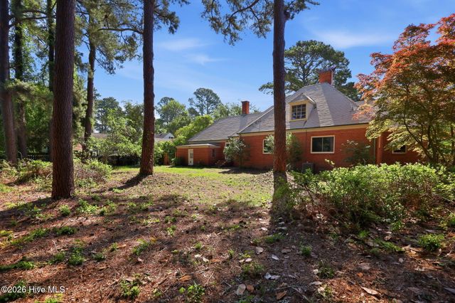 1108 Summit Avenue, Washington, NC 27889