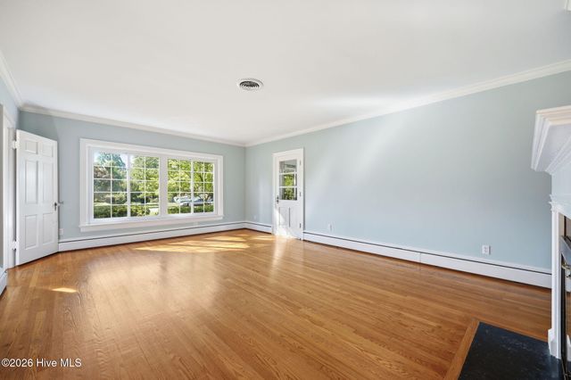 1108 Summit Avenue, Washington, NC 27889