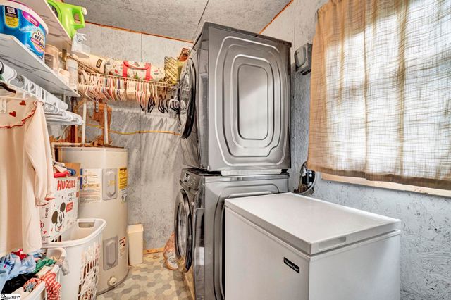 210 Sunnyview Circle, Spartanburg, SC 29307