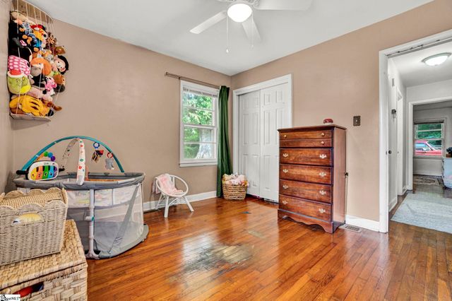210 Sunnyview Circle, Spartanburg, SC 29307