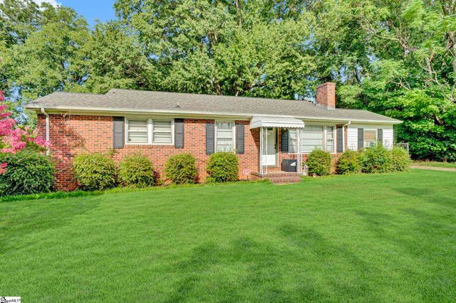 210 Sunnyview Circle, Spartanburg, SC 29307
