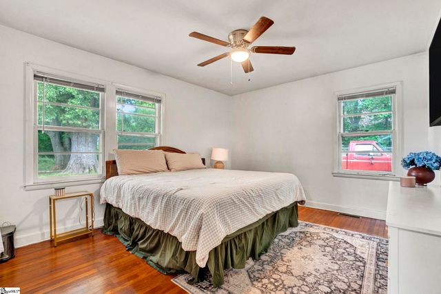 210 Sunnyview Circle, Spartanburg, SC 29307