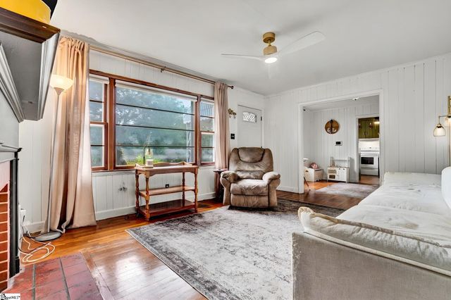 210 Sunnyview Circle, Spartanburg, SC 29307