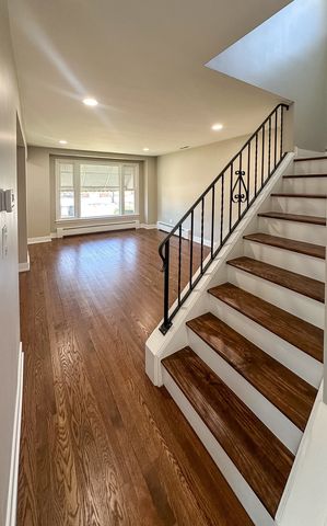 4233 N Odell Avenue, Norridge, IL 60706