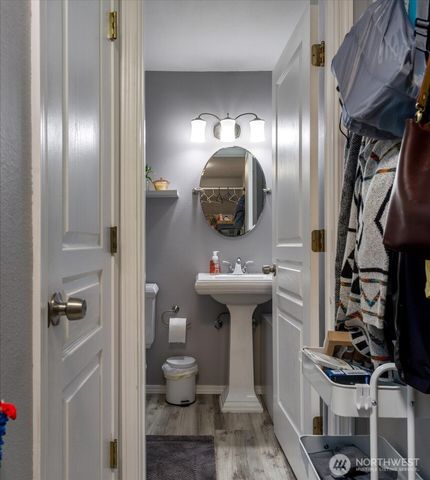 1585 NW 2nd Avenue, Oak Harbor, WA 98277