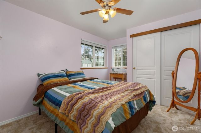 1585 NW 2nd Avenue, Oak Harbor, WA 98277