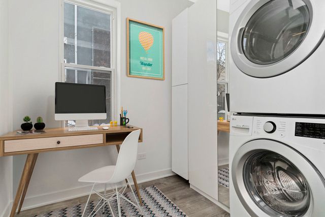 1731 W Potomac Avenue, Chicago, IL 60622