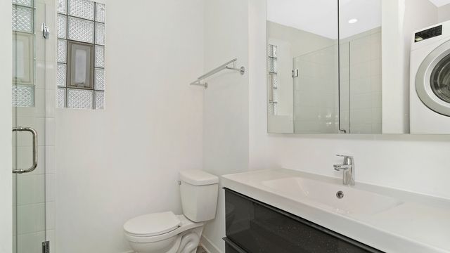 1731 W Potomac Avenue, Chicago, IL 60622