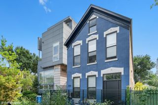 1731 W Potomac Avenue, Chicago, IL 60622