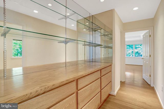 3236 WOODLAND LN, Alexandria, VA 22309