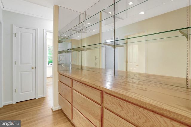 3236 WOODLAND LN, Alexandria, VA 22309