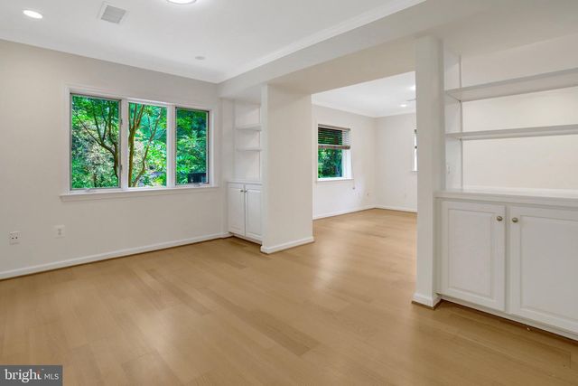 3236 WOODLAND LN, Alexandria, VA 22309