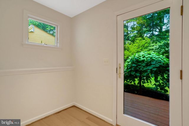 3236 WOODLAND LN, Alexandria, VA 22309