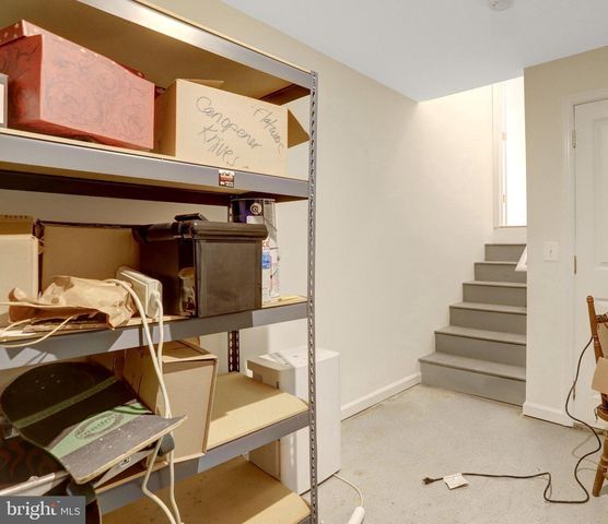 3236 WOODLAND LN, Alexandria, VA 22309