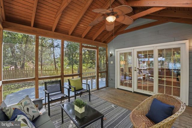 49 WELLESLEY CIR, Glen Echo, MD 20812