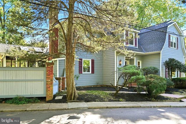 49 WELLESLEY CIR, Glen Echo, MD 20812