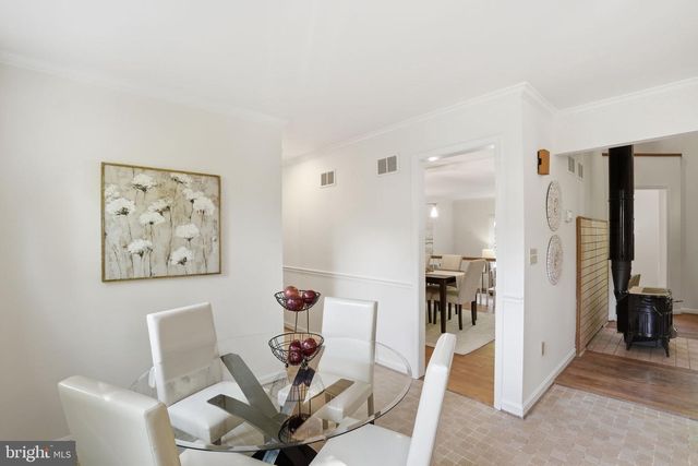 49 WELLESLEY CIR, Glen Echo, MD 20812