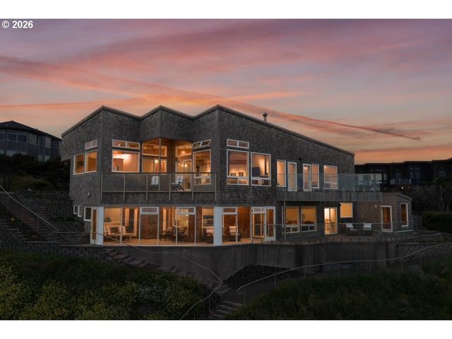 2770 WHALE WATCH Way, Bandon, OR 97411
