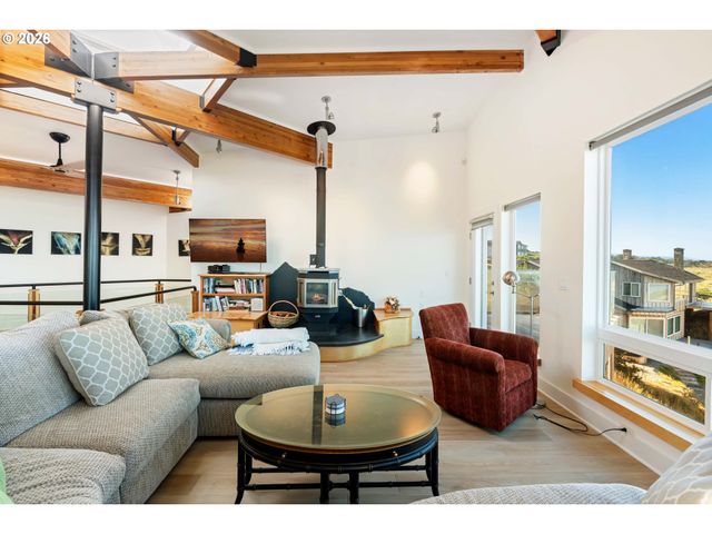 2770 WHALE WATCH Way, Bandon, OR 97411