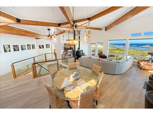 2770 WHALE WATCH Way, Bandon, OR 97411