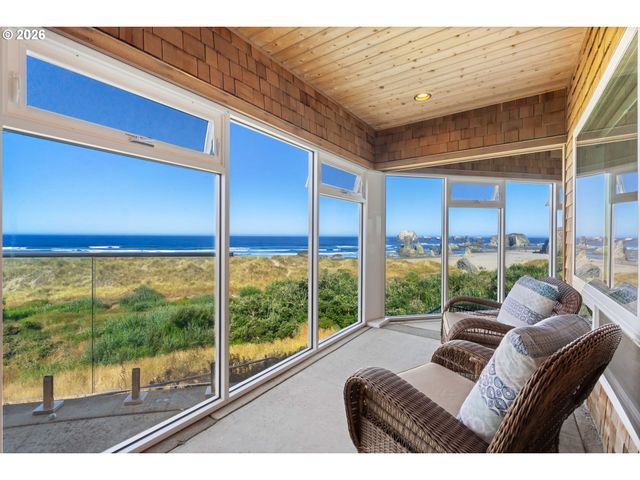 2770 WHALE WATCH Way, Bandon, OR 97411