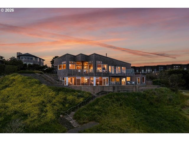2770 WHALE WATCH Way, Bandon, OR 97411