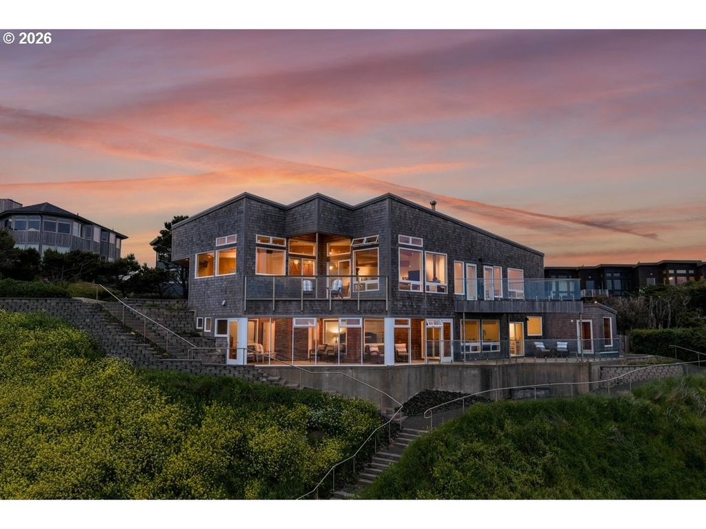 2770 WHALE WATCH Way, Bandon, OR 97411
