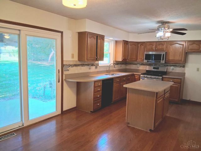 5193 Castlebrook Court, Green Twp, OH 45247