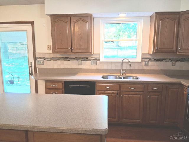 5193 Castlebrook Court, Green Twp, OH 45247