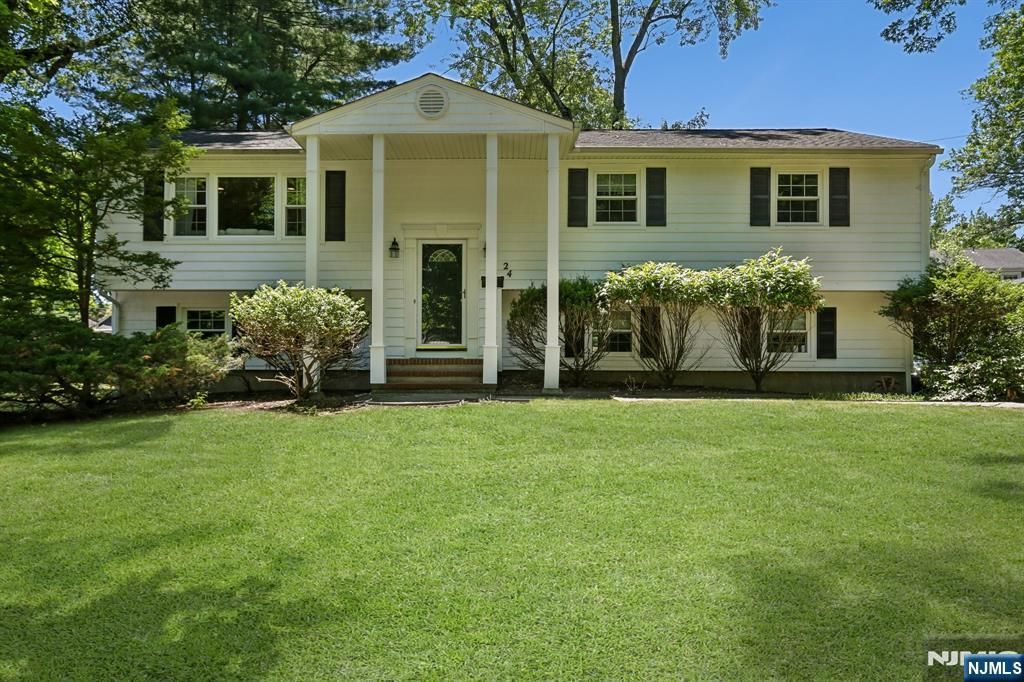 24 Cherry Hill Road, Livingston, NJ 07039