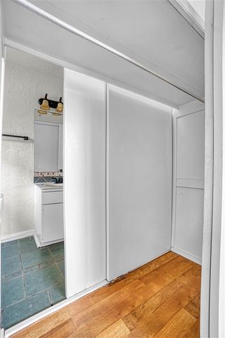 505 E Kansas Ave, Walters, OK 73572