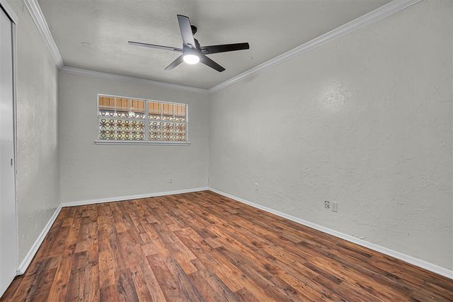 505 E Kansas Ave, Walters, OK 73572