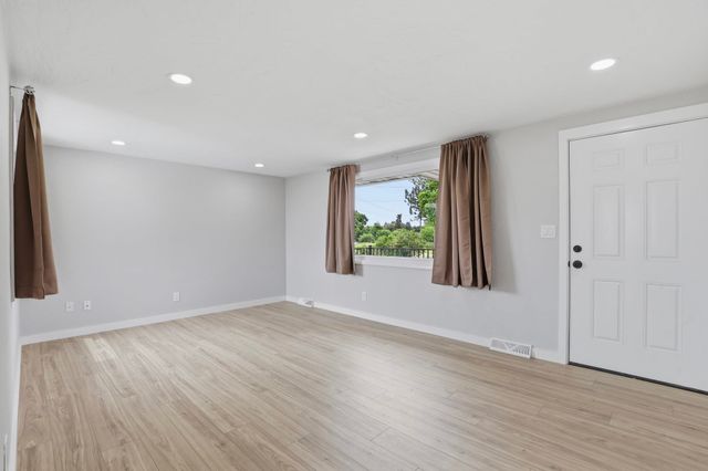 2723 N COLEMAN Rd, Spokane Valley, WA 99212