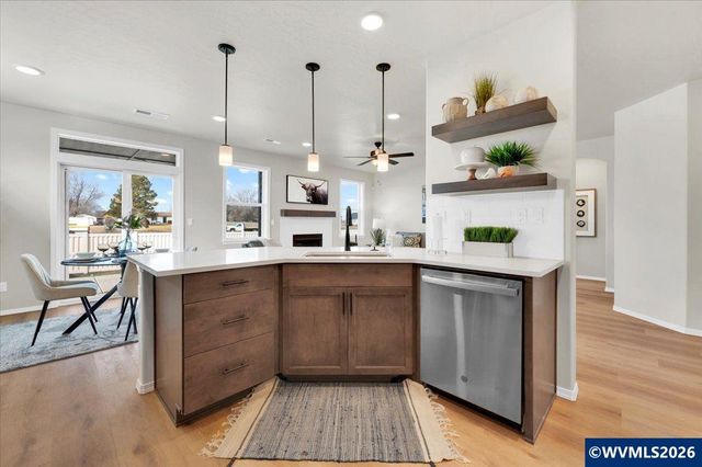 3218 S 13th St, Lebanon, OR 97355