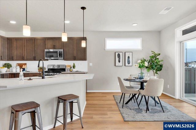 3218 S 13th St, Lebanon, OR 97355