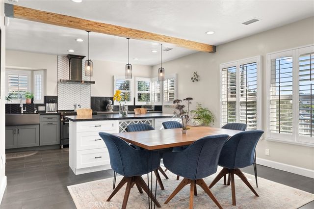 3903 W 59th Place, Los Angeles, CA 90043