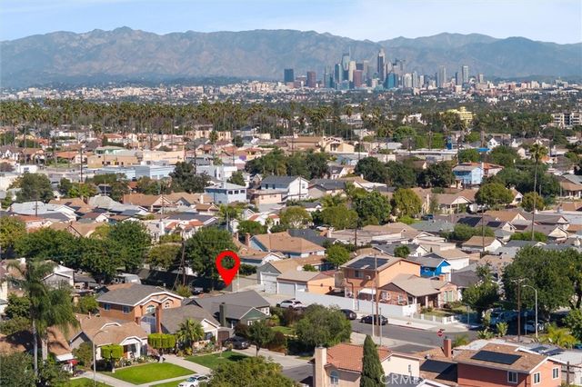 3903 W 59th Place, Los Angeles, CA 90043