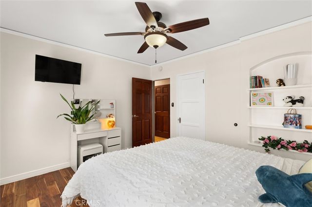 3903 W 59th Place, Los Angeles, CA 90043