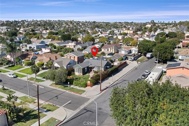 3903 W 59th Place, Los Angeles, CA 90043