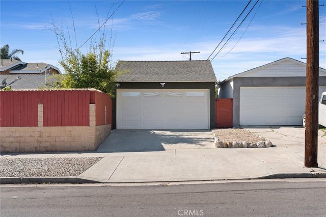 3903 W 59th Place, Los Angeles, CA 90043