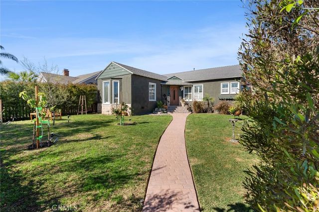 3903 W 59th Place, Los Angeles, CA 90043