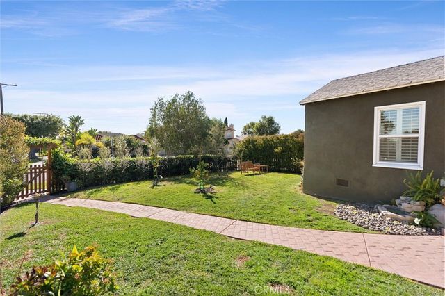 3903 W 59th Place, Los Angeles, CA 90043