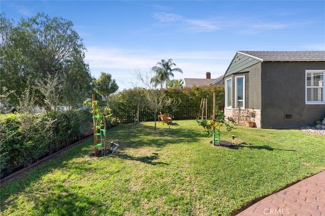 3903 W 59th Place, Los Angeles, CA 90043
