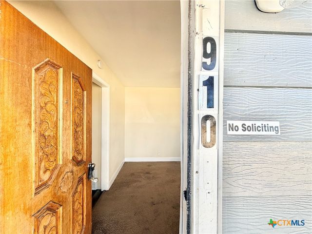 910 Leonhard Street, Copperas Cove, TX 76522
