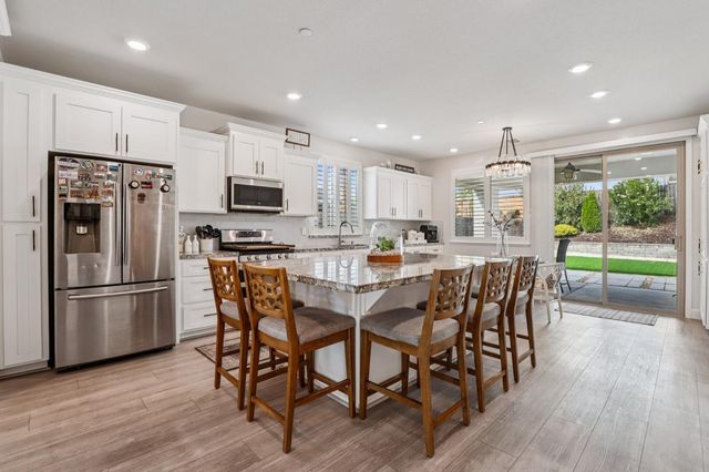 2823 Broken Bit Ln, Rocklin, CA 95765