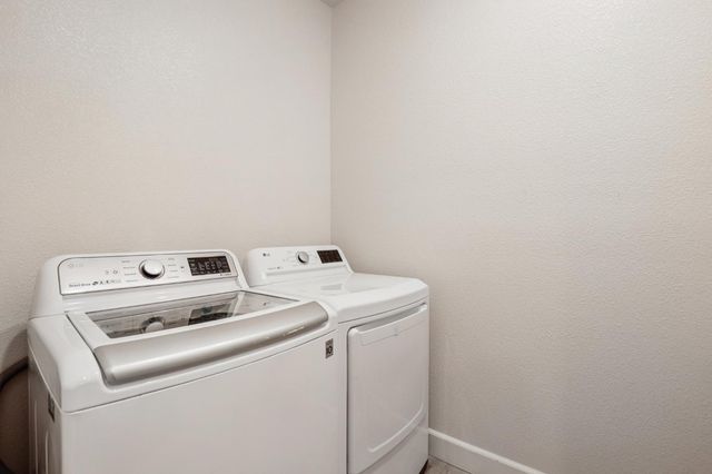 2823 Broken Bit Ln, Rocklin, CA 95765