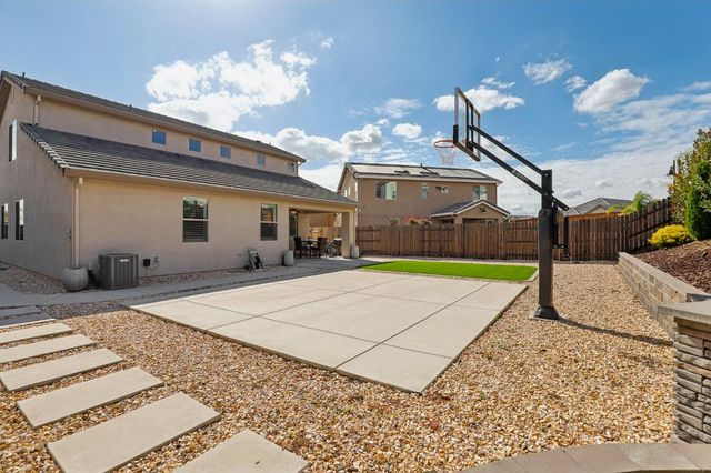 2823 Broken Bit Ln, Rocklin, CA 95765